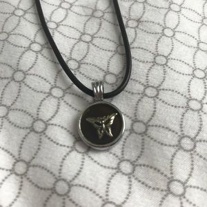 🌀FREE* Butterfly mood choker necklace😍🦋🌀